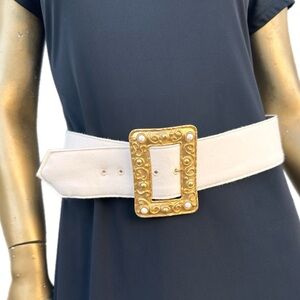 Vintage White Fabric Belt with Decorative swirl design Gold-tone Buckle 12 31.75